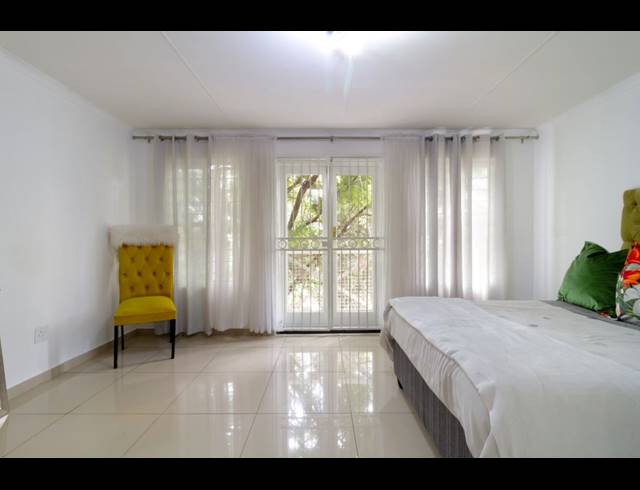 2 BEDROOM TOWNHOUSE FOR SALE IN RADIOKOP